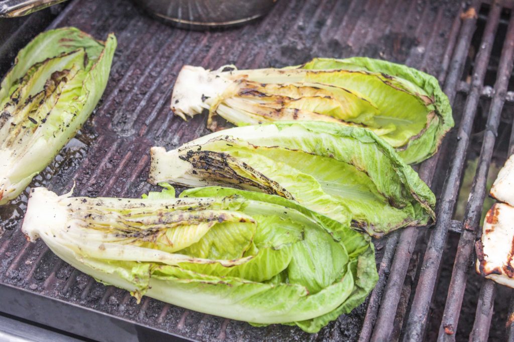 10 food you've probably never grilled before_romaine_lettuce