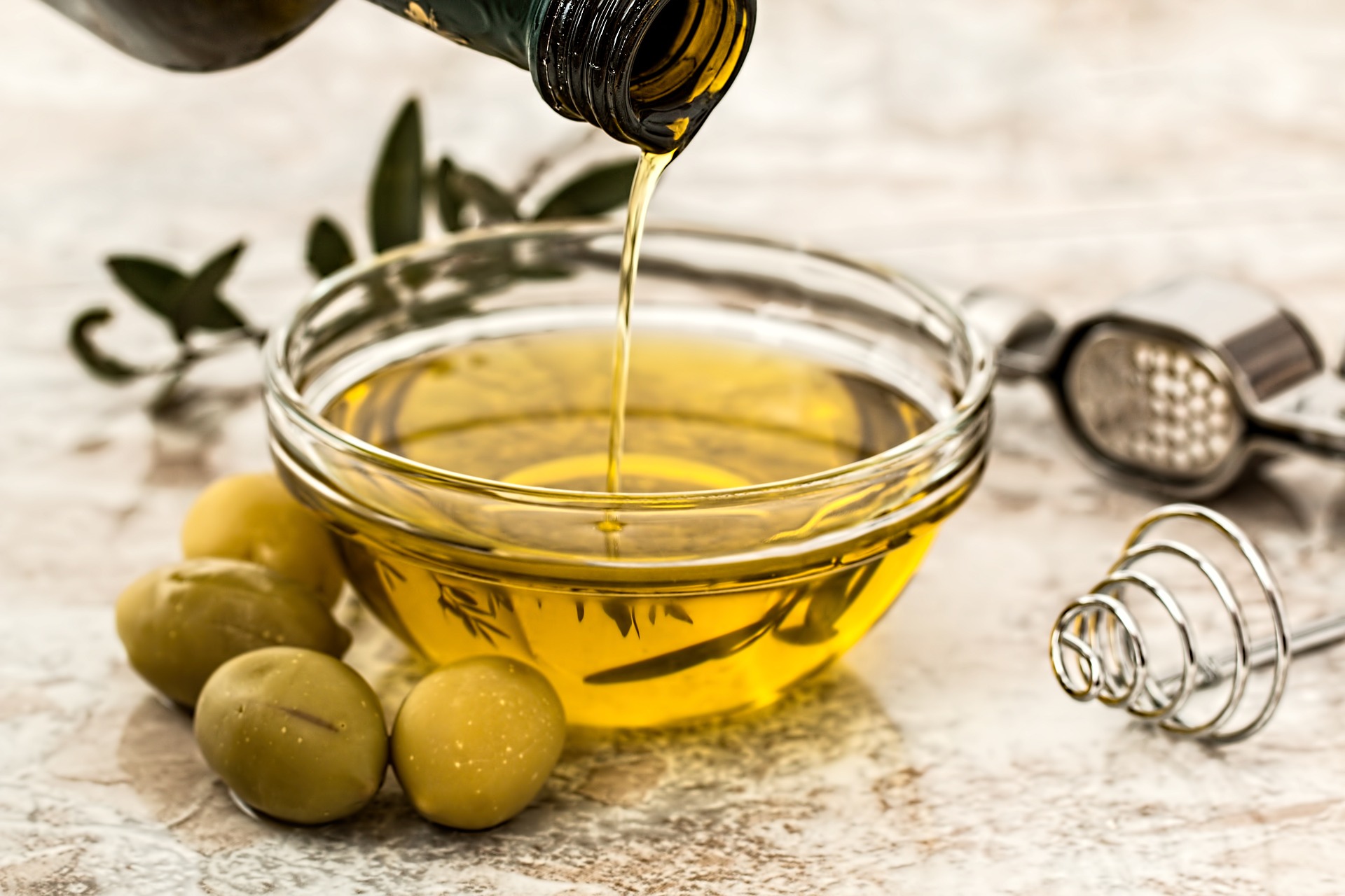 10 foods that aren't what you think they are_olive oil
