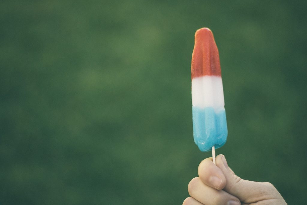 7 Hydrating foods to add to your diet this summer_popsicles