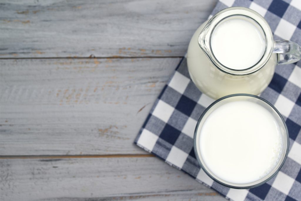 How to make a buttermilk substitute at home