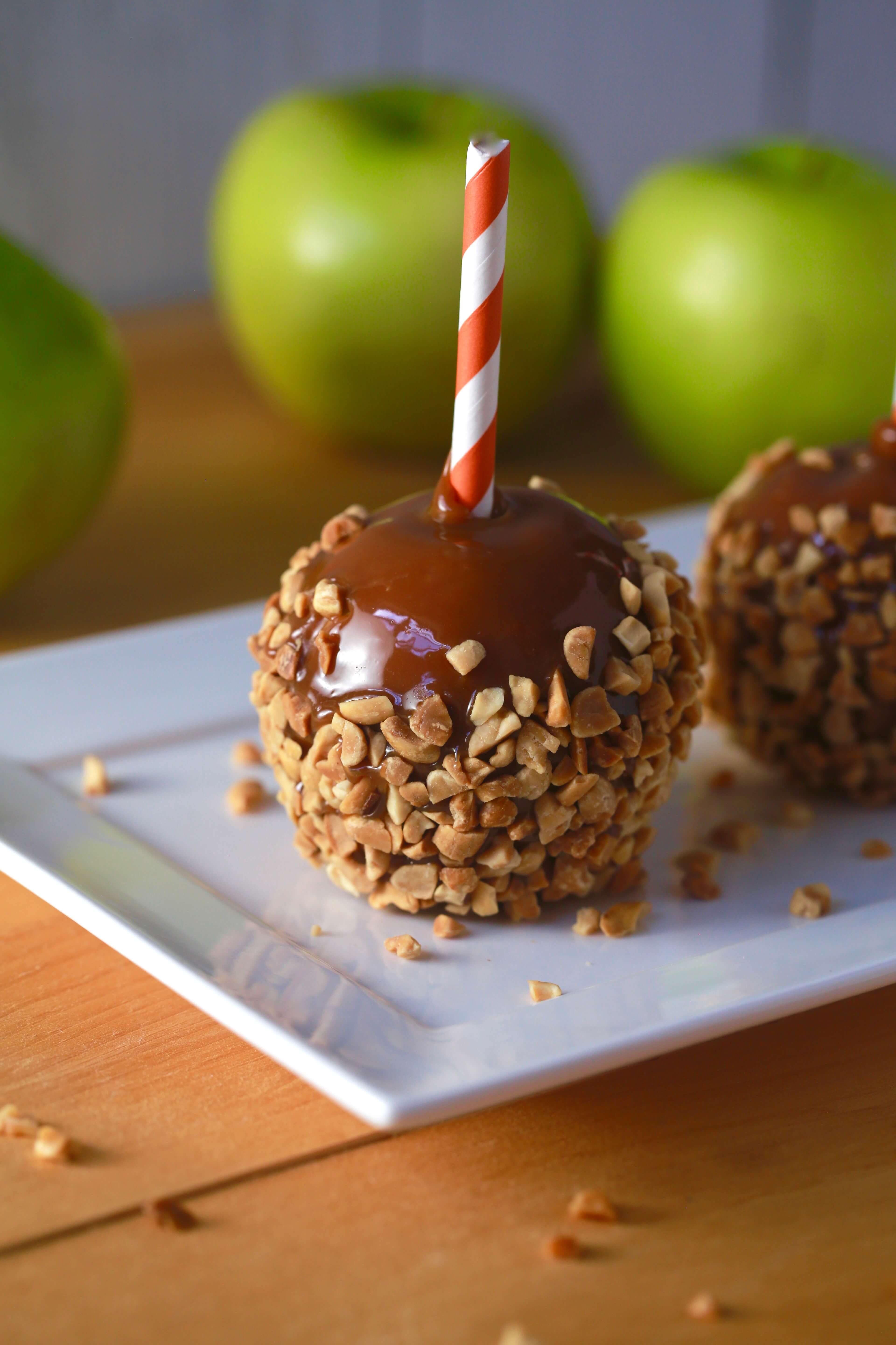 Old-fashioned caramel apples _3
