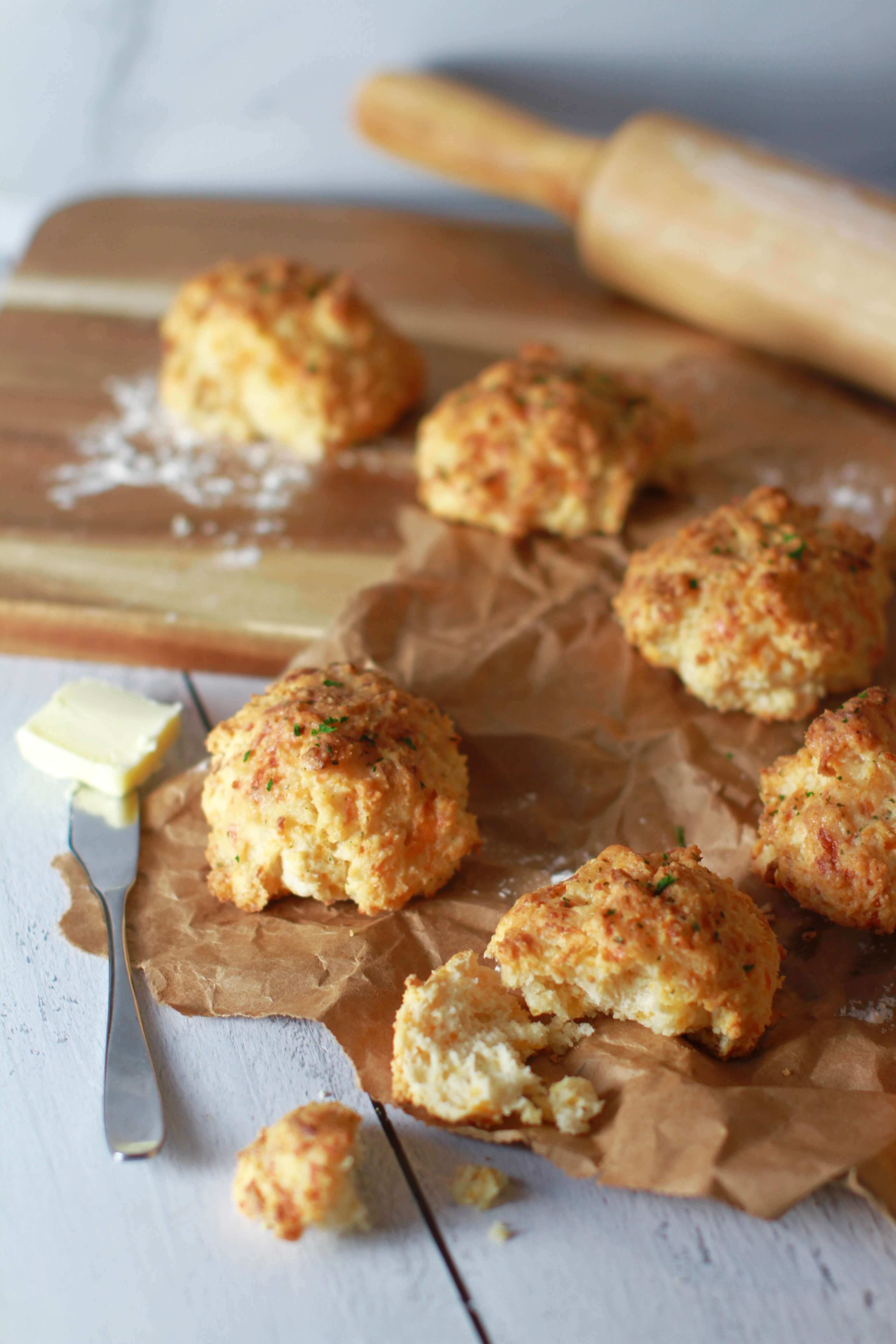 Thanksgiving Cheddar biscuits_3
