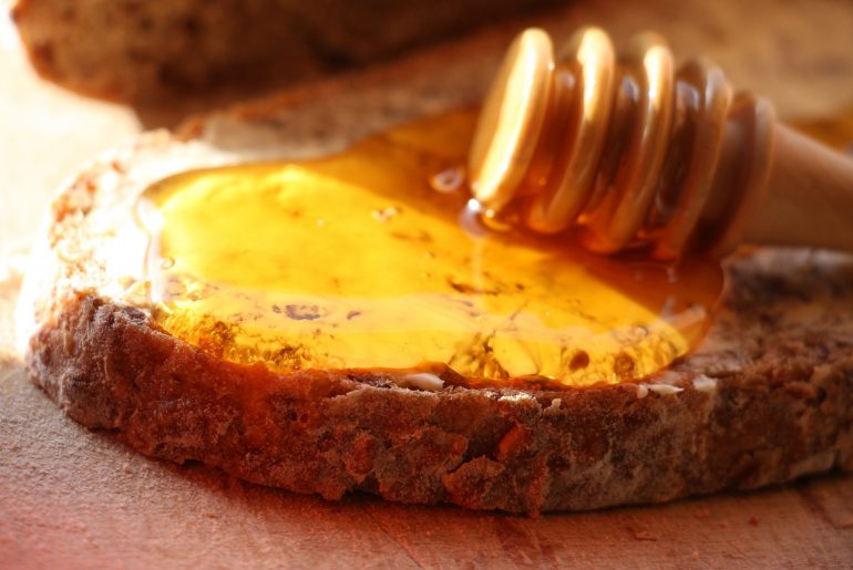 10 foods that aren't what you think they are_honey