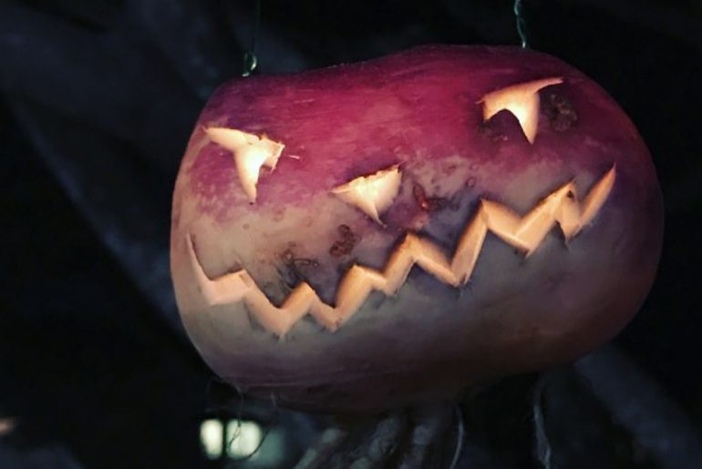8 Foods you can carve that aren't pumpkins
