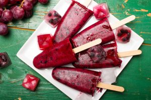 Blueberry grape popsicles with mint