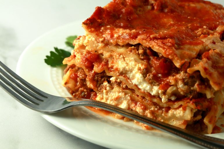 Classic 3 cheese lasagna with meat sauce recipe