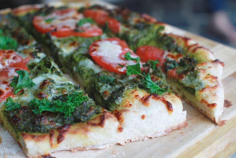 Kale pesto pizza is delicious, healthy option for pizza lovers2