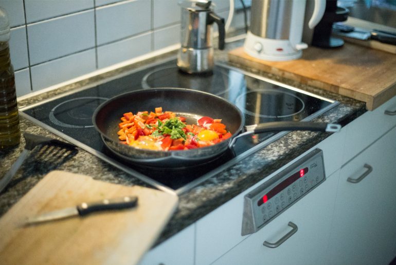 More millennials, teens turning to cooking at home