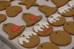 Queen Elizabeth's pastry chefs share her favorite gingerbread biscuit recipe