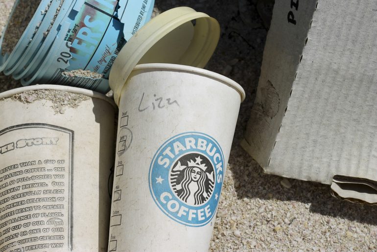 Starbucks offers $10 million to development of eco-friendly cup
