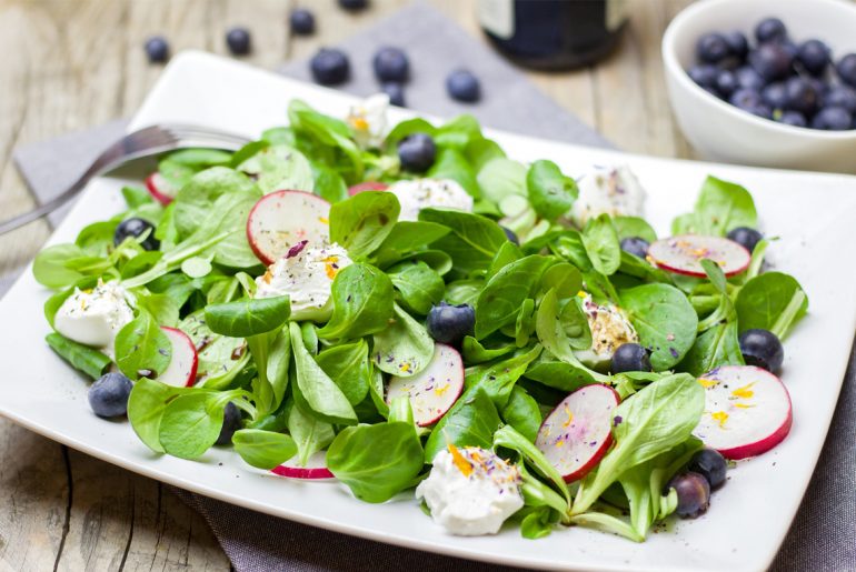 Study shows this much salad can keep your brain young