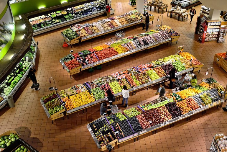 Survey finds America's favorite grocery store