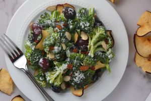 The Best Broccoli salad with turkey bacon_2