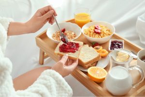 Tips for making the best breakfast in bed this Valentine's Day
