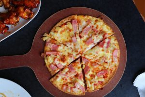 Pineapple on pizza? Canadian man credited with inventing hawaiian dies at 83 by Everybody Craves